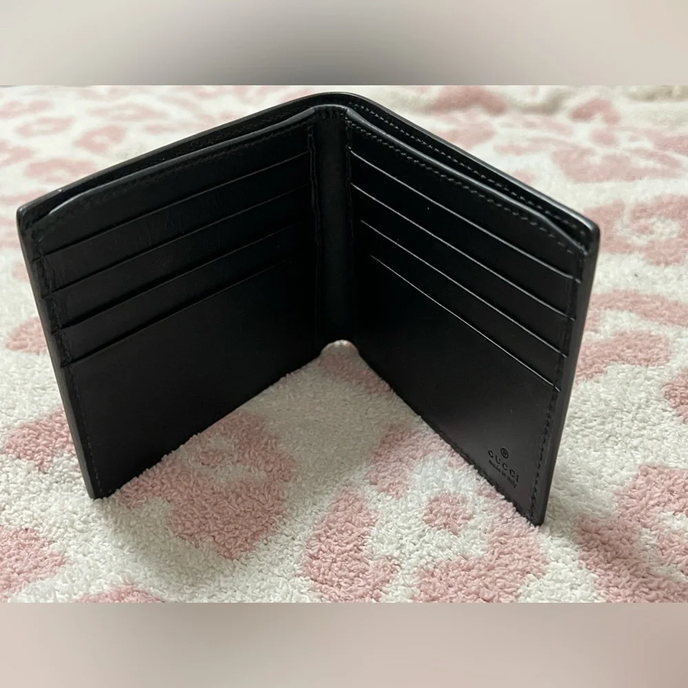 Gucci Black and Beige Men's Wallet - Picture 8 of 15